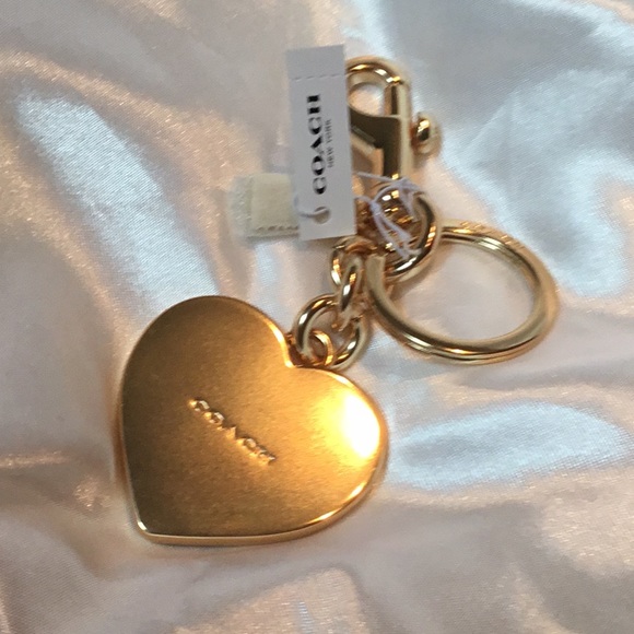 COACH GOLD HEART KEYCHAIN LATCH FOB BAG CHARM - Picture 2 of 5